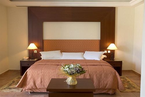 Golden Tulip Farah Khouribga Hotel Buitenkant foto
